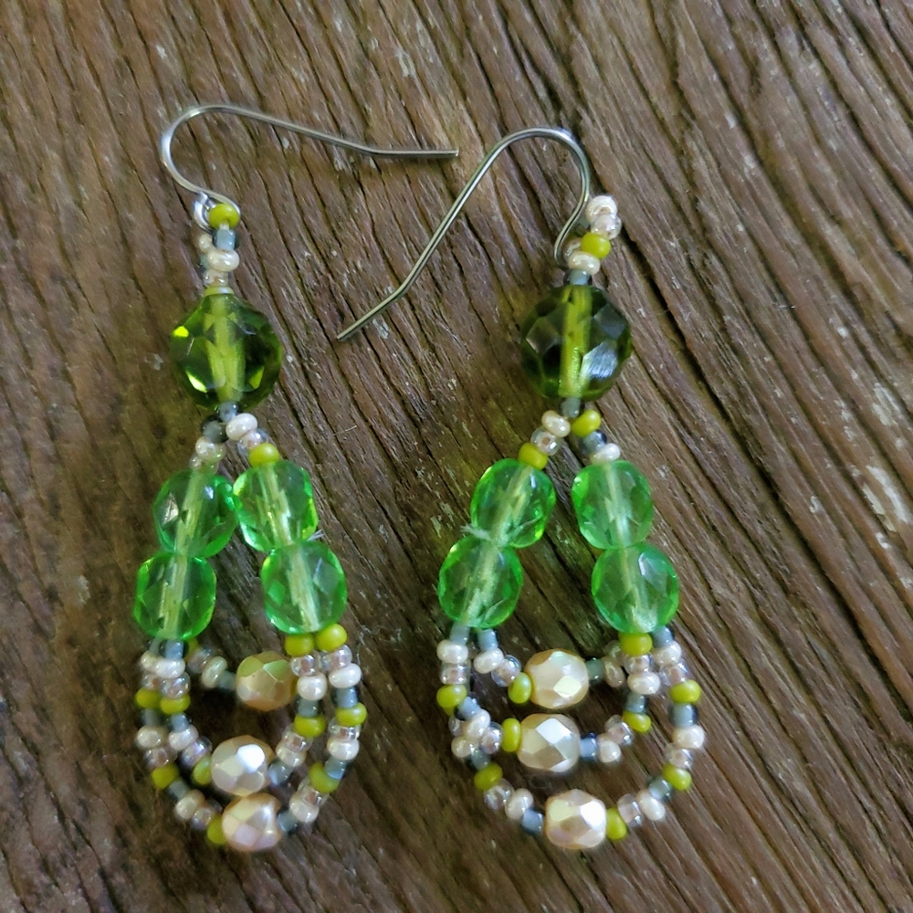 Marissa Peruvian Beaded Earings green and gold